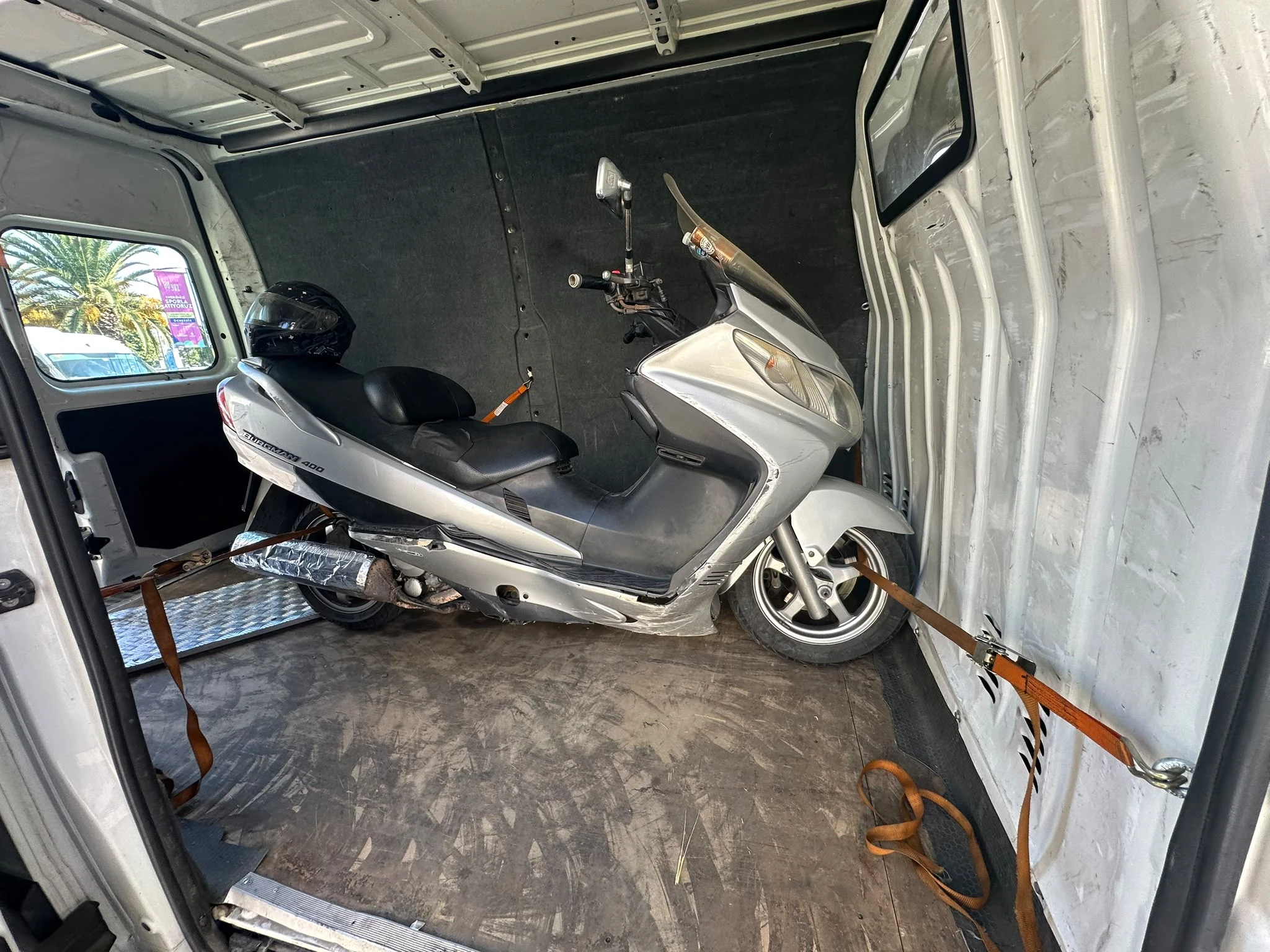 Gaziosmanpaşa motosiklet çekici ve kapalı kasa motosiklet transferi
