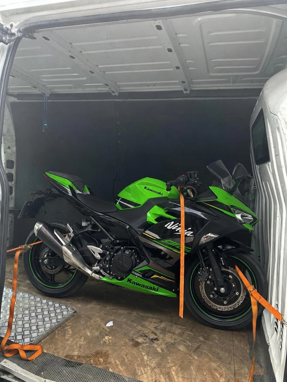 Sarıyer motosiklet çekici ve motosiklet transferi