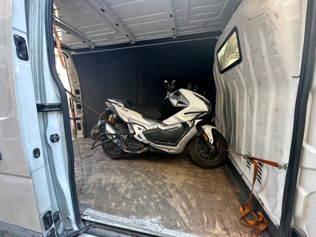 Şehirler arası motosiklet taşıma hizmeti
