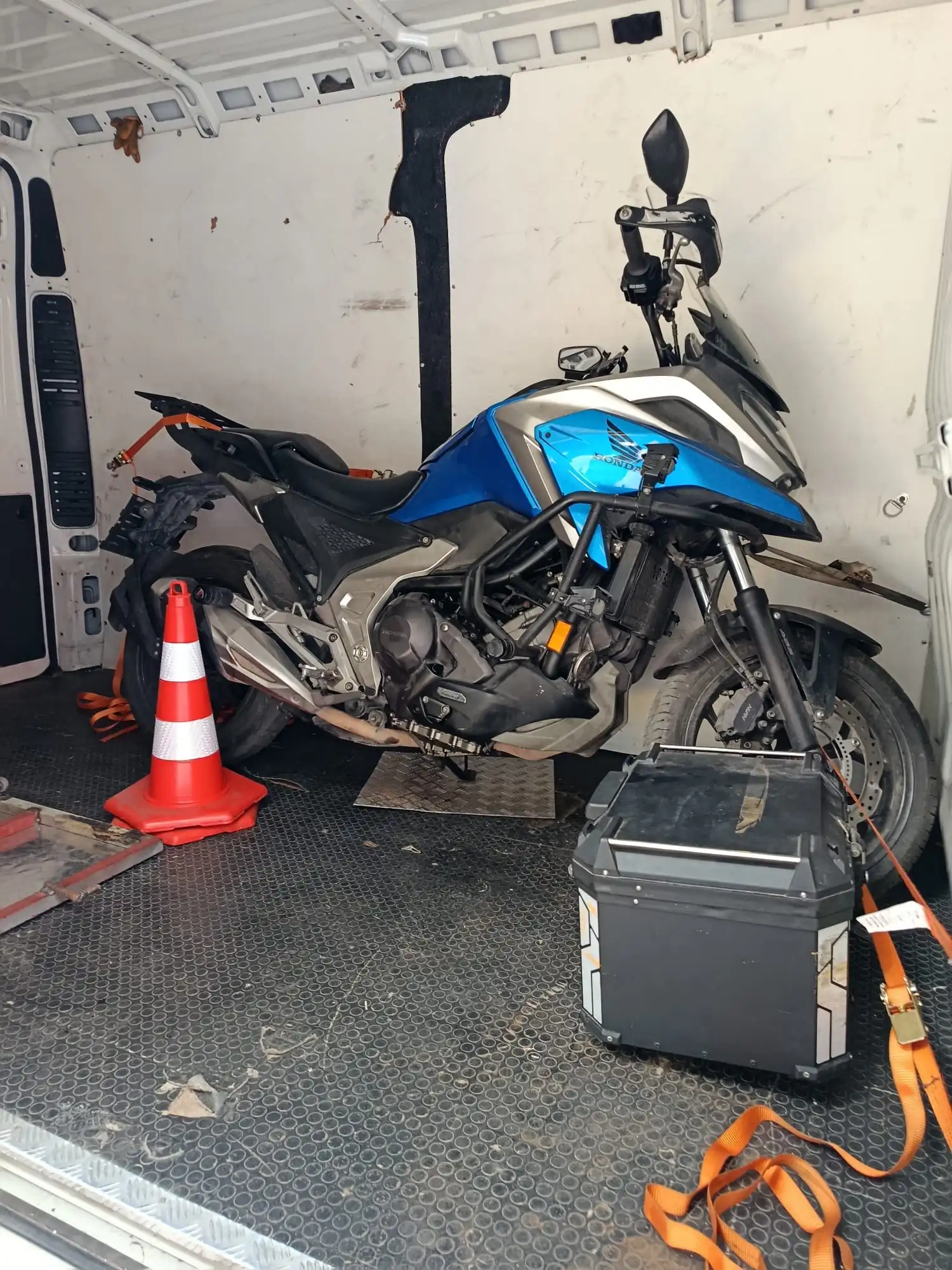 Beylikdüzü motosiklet çekici ve motosiklet transferi