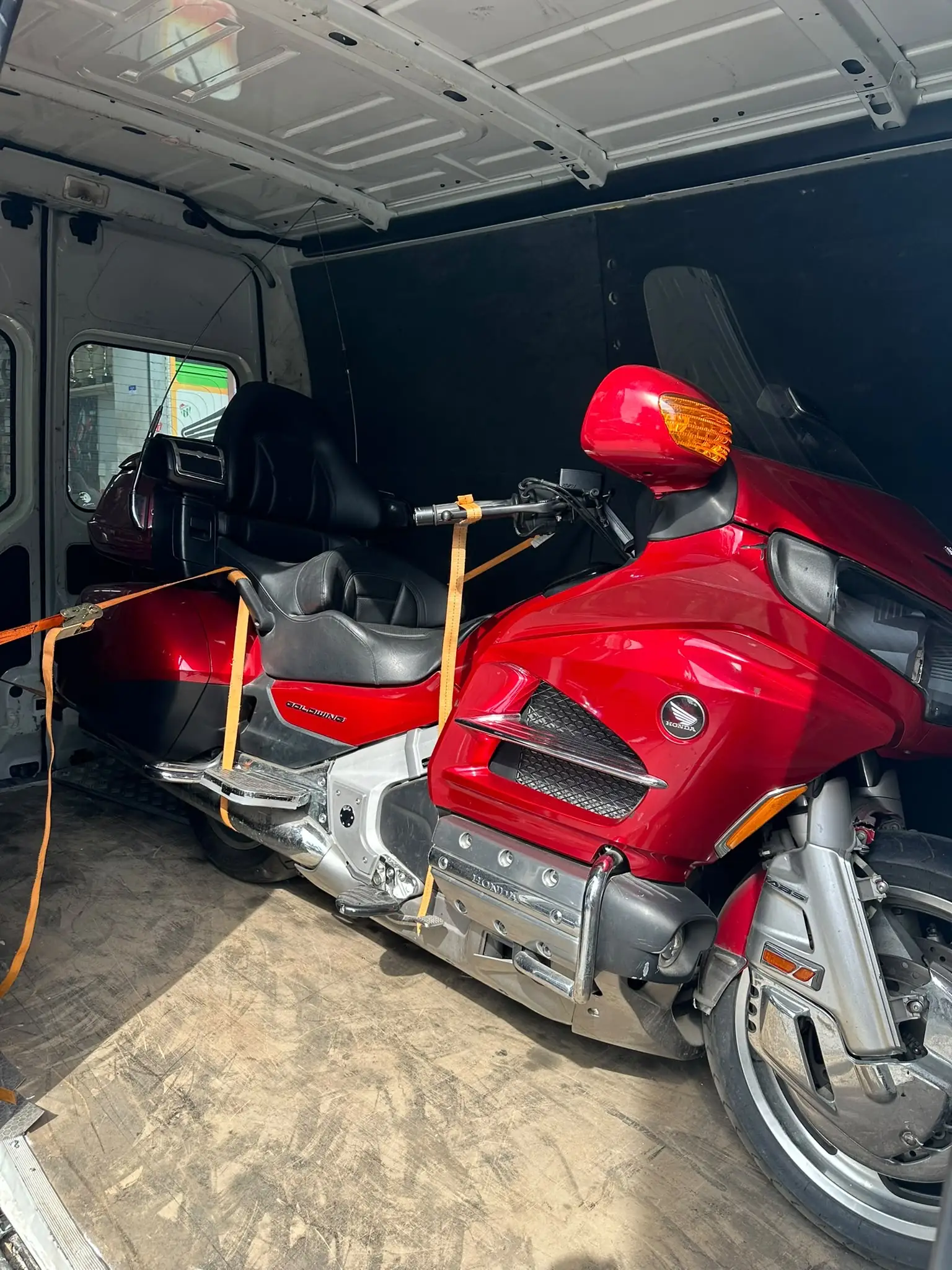 İstanbul motosiklet çekici ve kapalı kasa motosiklet transferi - Marmara Moto Çekici